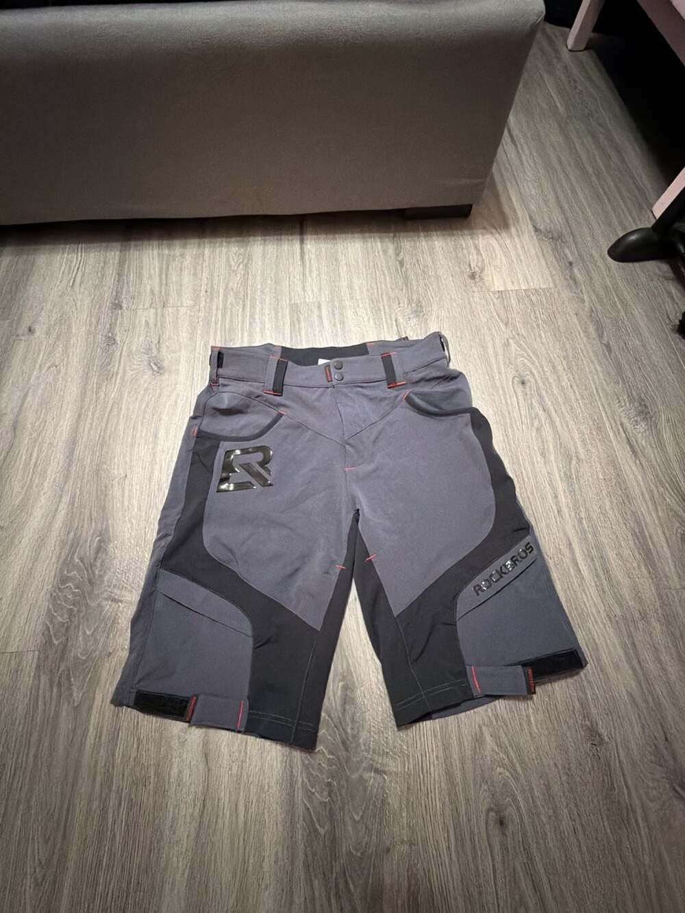 RockBros Cycling Shorts Mens XL Gray Black MTB Trail Pockets Relaxed Snap Waist